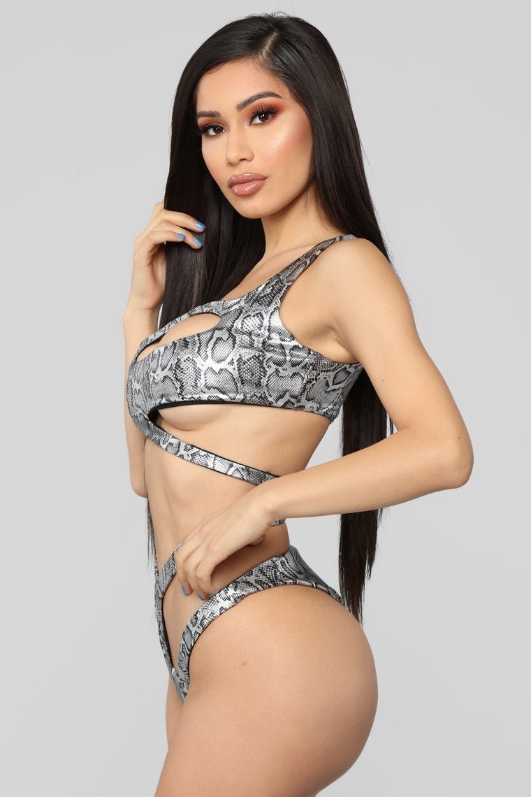Between The Coral Reef Bikini - Grey - jameswhite001