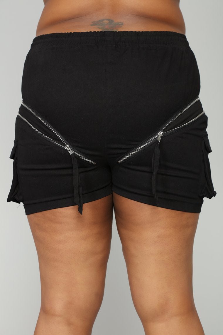 Charlee Cargo Shorts - Black - jameswhite001