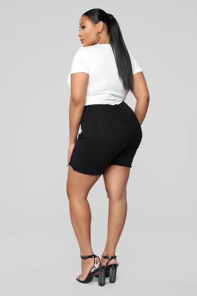 Gone Fishing Shorts - Black - jameswhite001