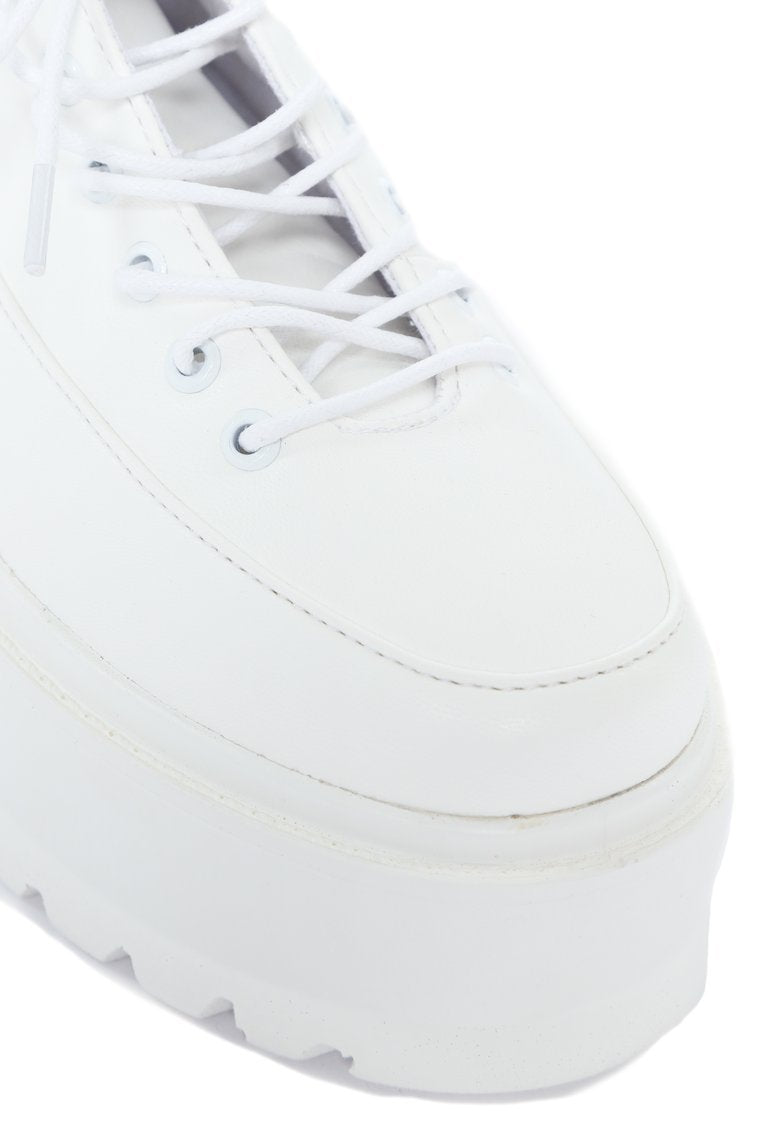 Oblige To This Sneaker - White - jameswhite001