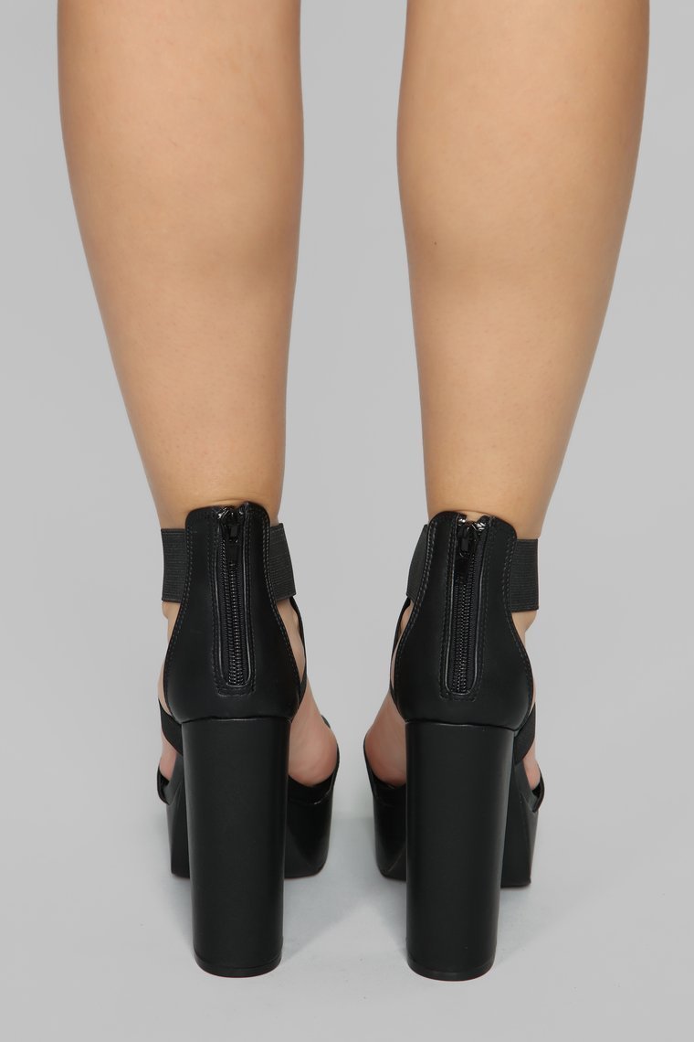 Thick Chick Heeled Sandal - Black - jameswhite001