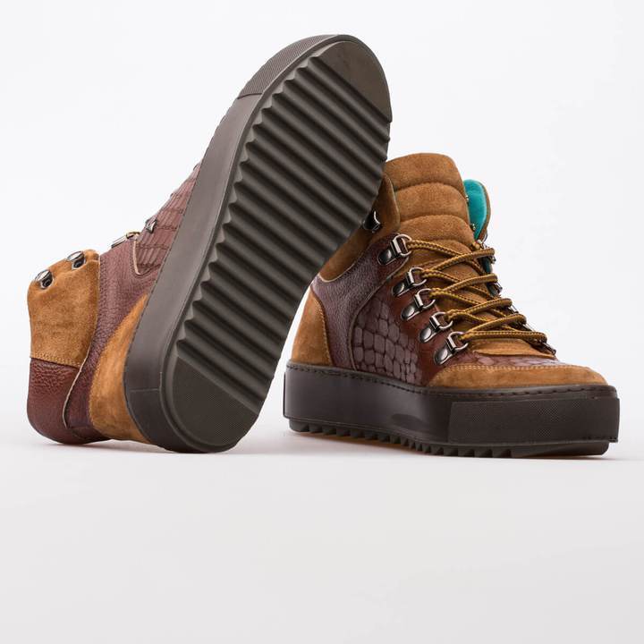 VICTORIA – LEATHER & SUEDE MIXED TOBACCO - jameswhite001