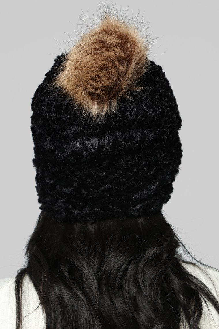 All Cozied Up Beanie - Black - jameswhite001
