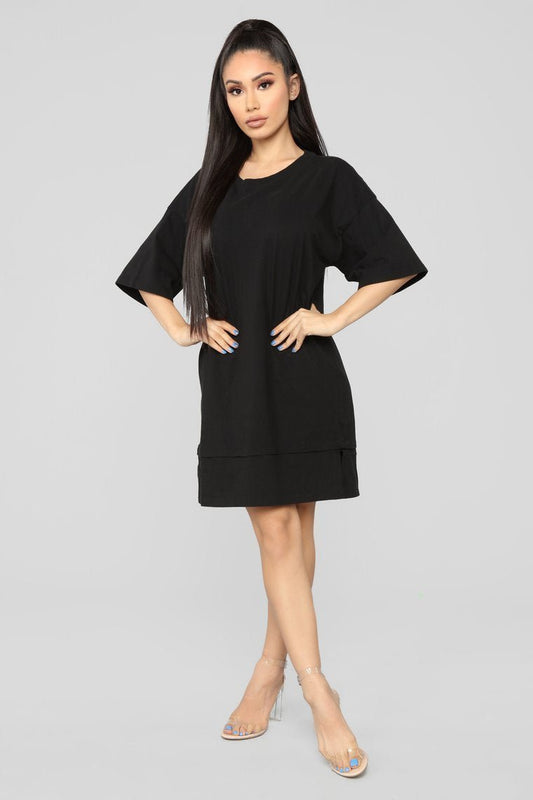 Boxed In Oversize T-Shirt Dress - Black - jameswhite001