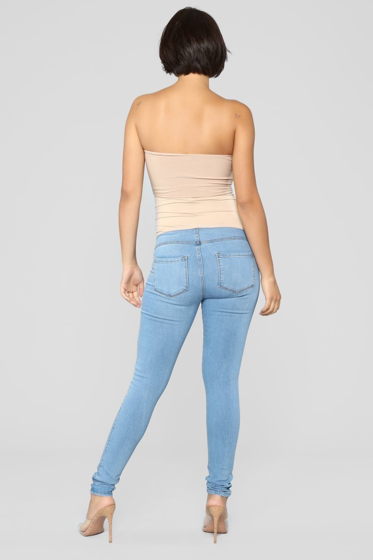 Classic Fit High Rise Skinny Maternity Jeans - Light Wash - jameswhite001