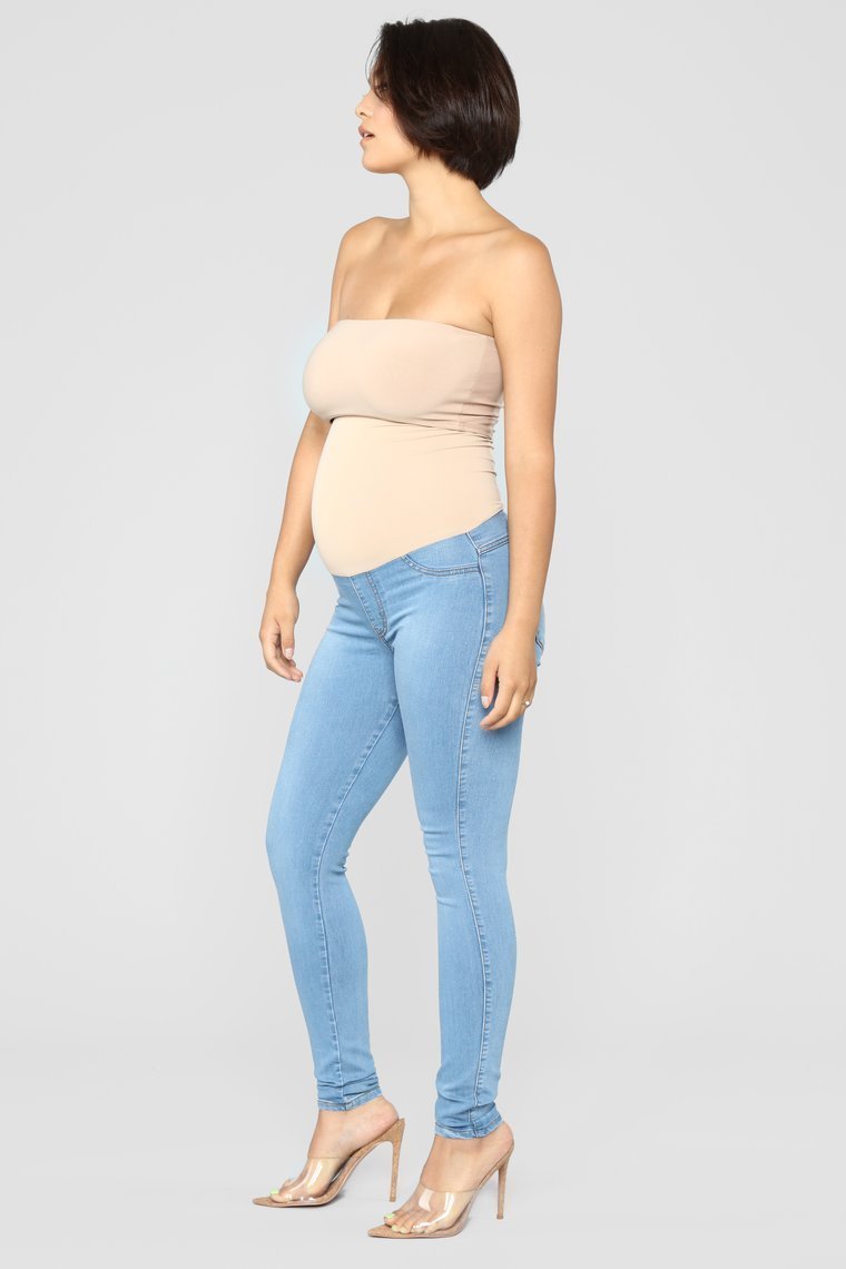 Classic Fit High Rise Skinny Maternity Jeans - Light Wash - jameswhite001