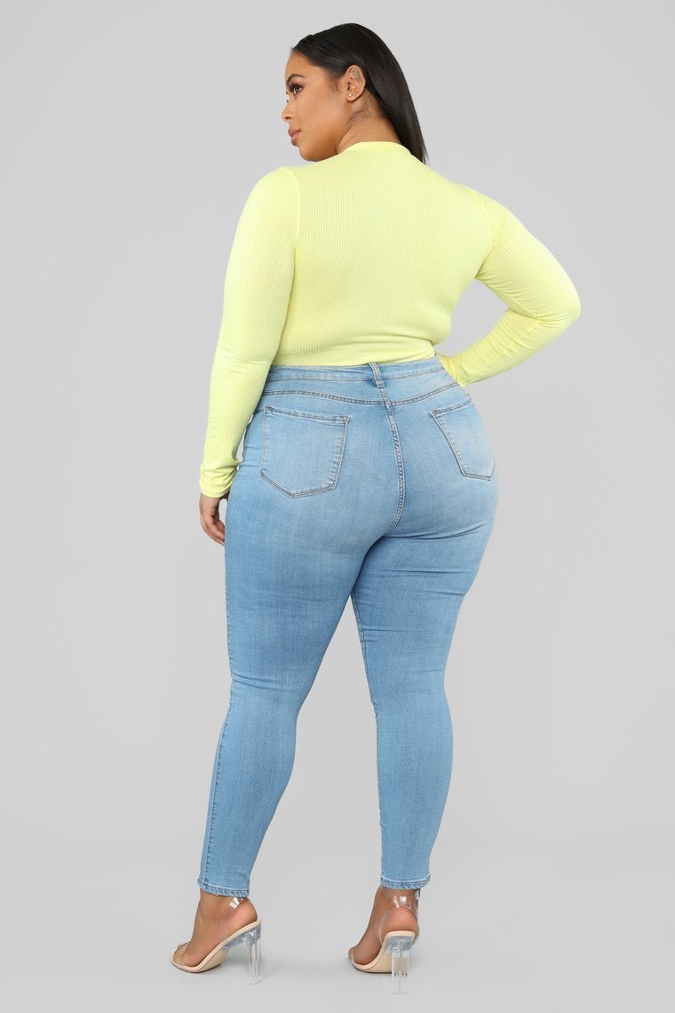 Classic High Waist 27" Skinny Jeans - Light Blue Wash - jameswhite001