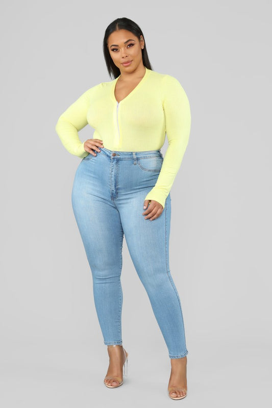 Classic High Waist Skinny Jeans Shorter Length - Light Wash - jameswhite001