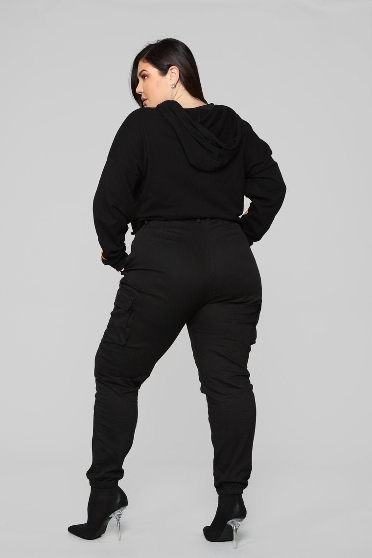 Create Your Own Future Sweatshirt - Black - jameswhite001