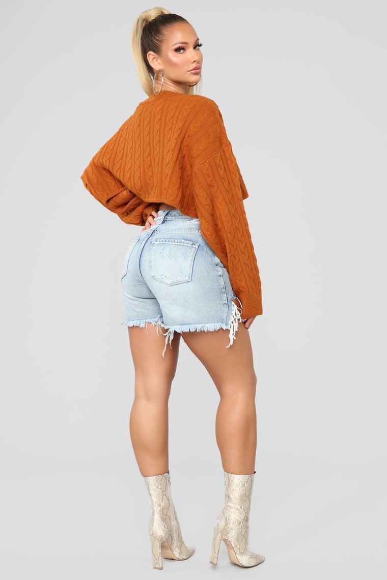 Daisy Distressed Boyfriend Shorts - Light Blue Wash - jameswhite001