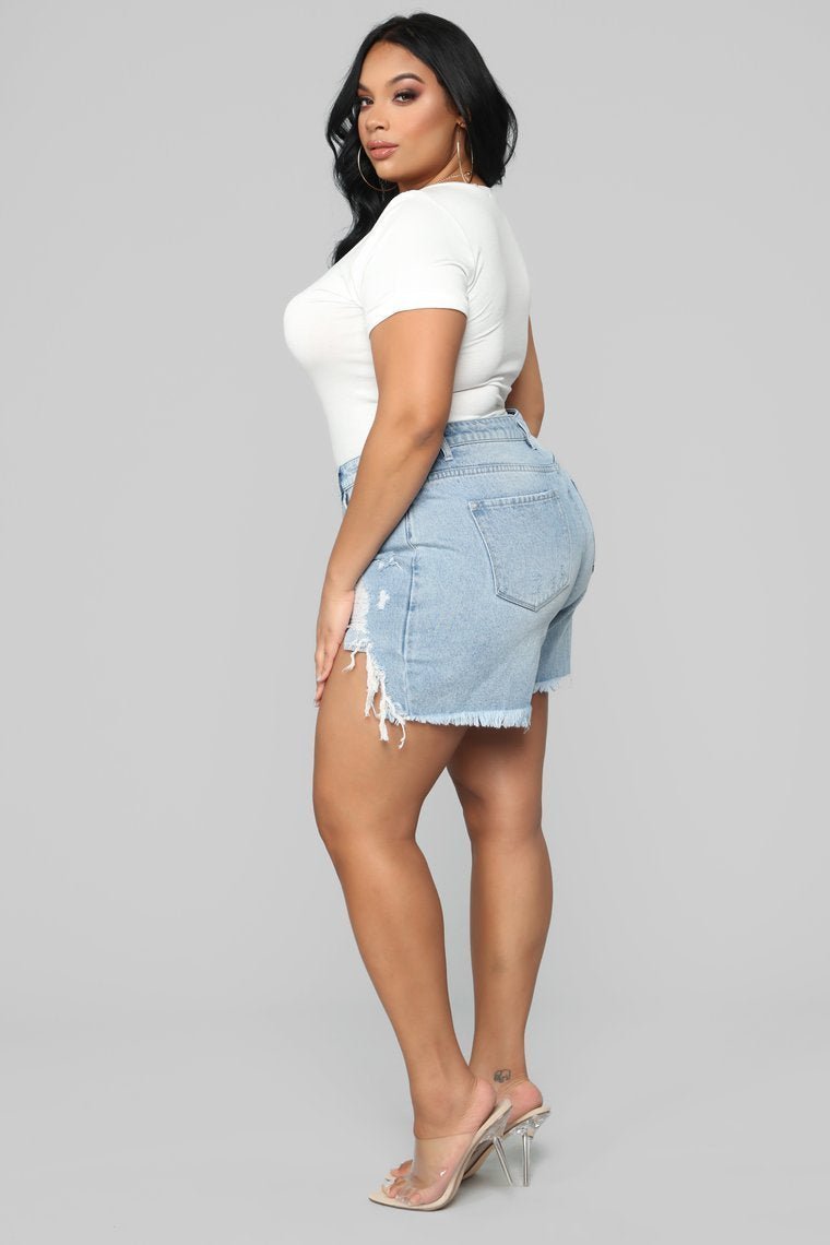 Daisy Distressed Boyfriend Shorts - Light Blue Wash - jameswhite001