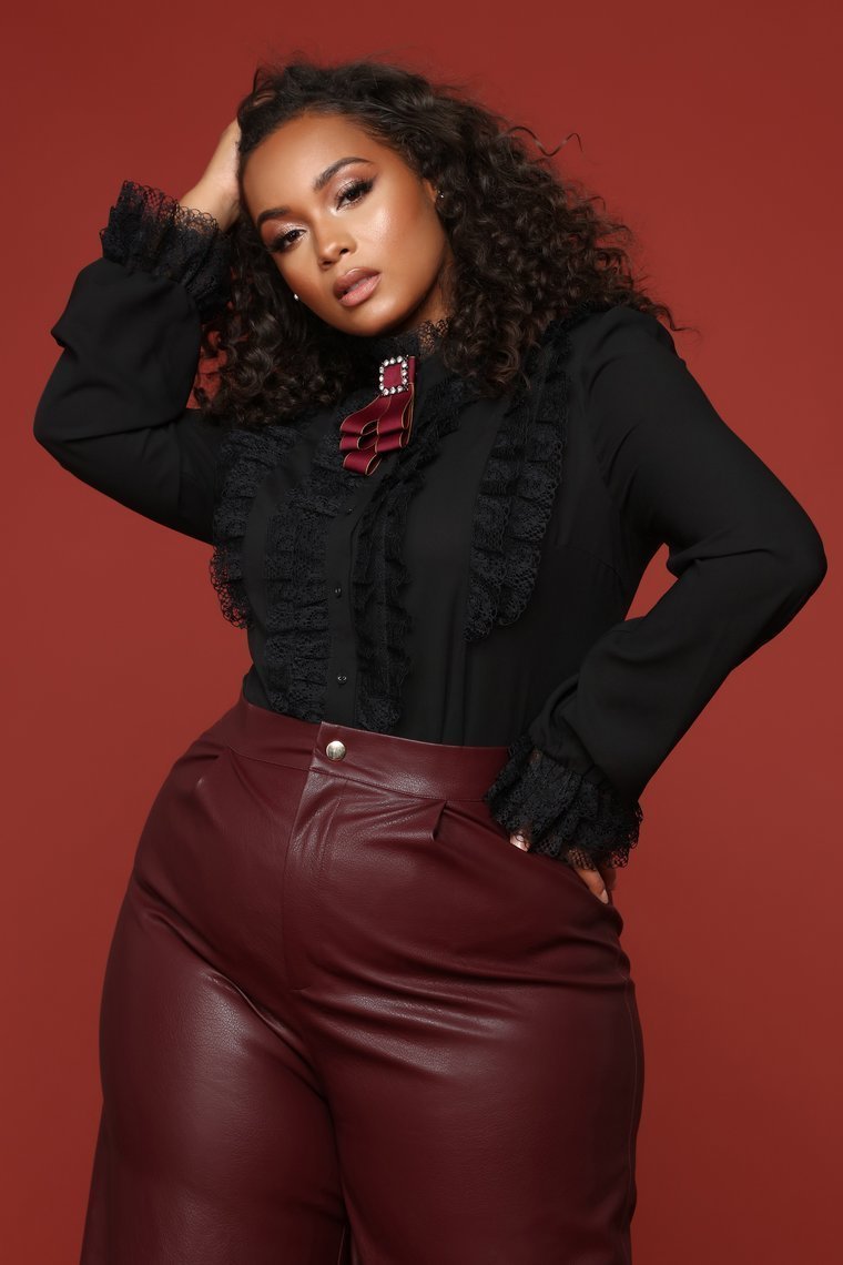 Everywhere I Go Top - Black - jameswhite001