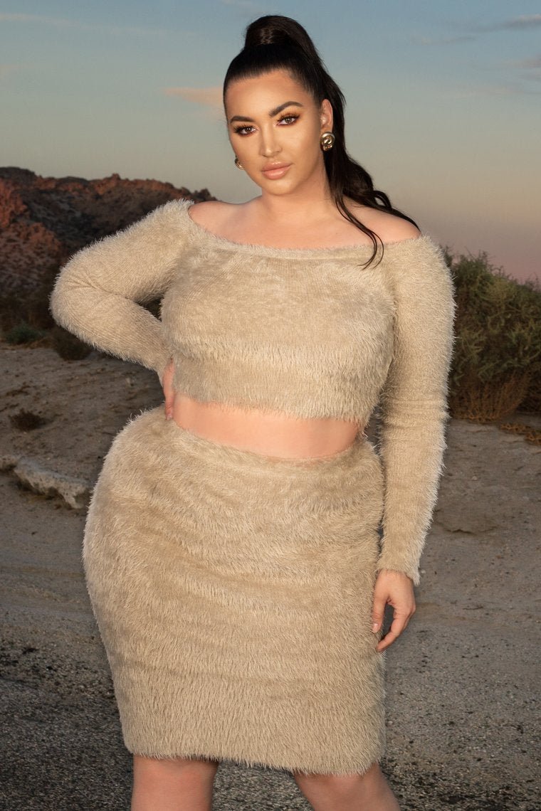 Feel The Fuzzy Skirt Set - Mocha - jameswhite001