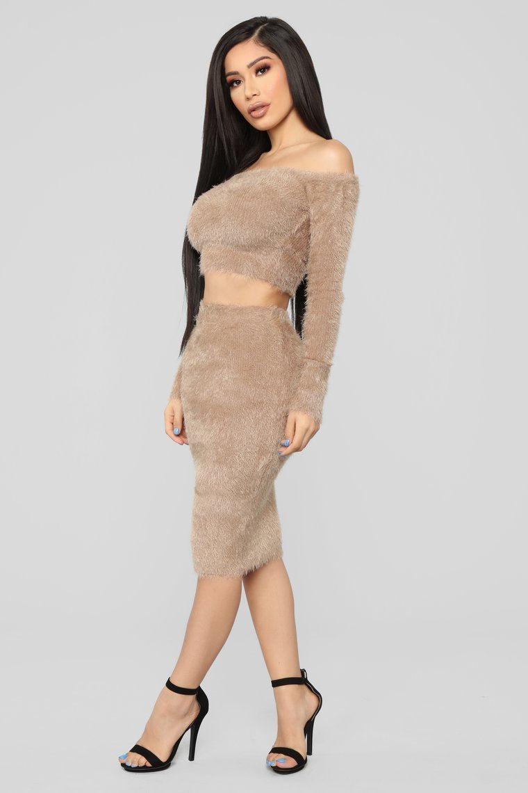 Feel The Fuzzy Skirt Set - Mocha - jameswhite001