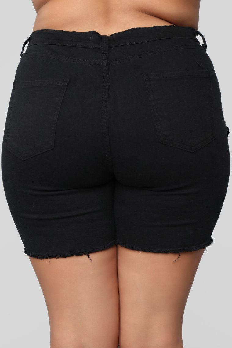 Gone Fishing Shorts - Black - jameswhite001