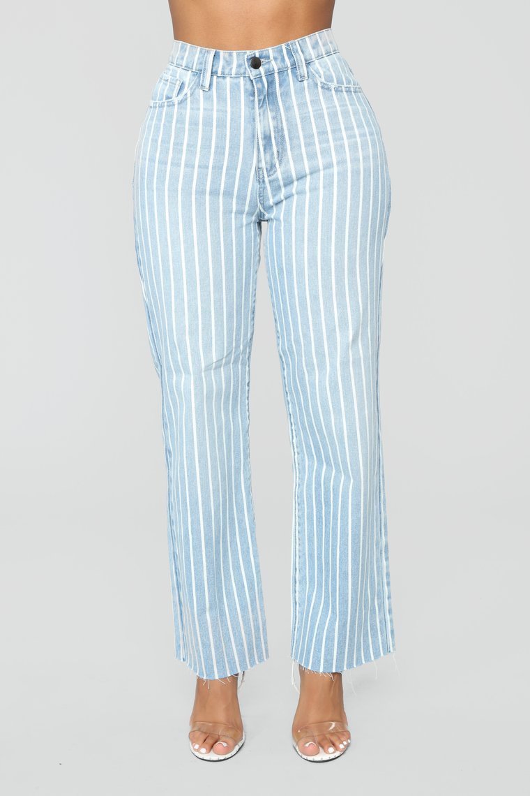 Hamptons Weekend High Rise Jeans - Light Blue Wash - jameswhite001