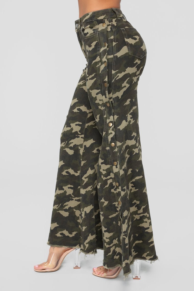 In Command High Rise Wide Leg Jeans - Camouflage - jameswhite001