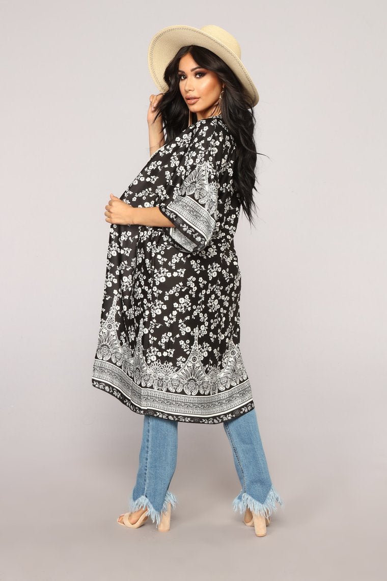 Let's Take A Stroll Kimono - Black - jameswhite001