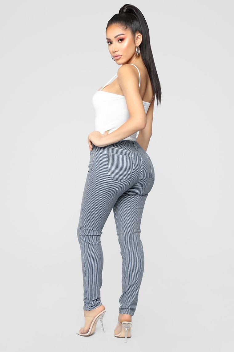 Read Between The Lines High Rise Jeans - Dark Denim - jameswhite001