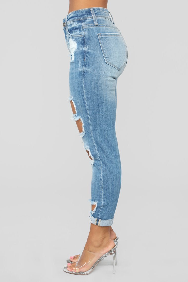 Shannon High Rise Distressed Jeans - Light Blue Wash - jameswhite001