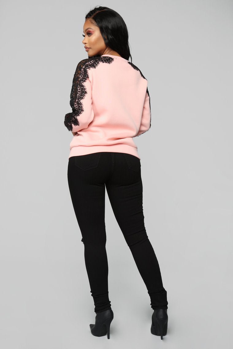 Sitting On A Throne Sweatshirt - Pink - jameswhite001