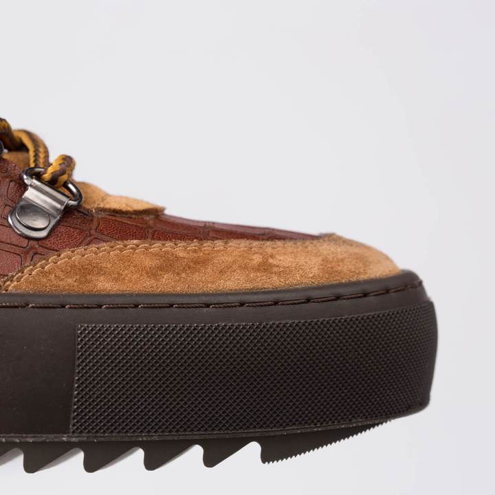VICTORIA – LEATHER & SUEDE MIXED TOBACCO - jameswhite001